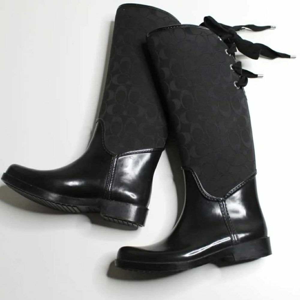 Coach Designer Tristee Black Signature Print Round Toe Rain Boots Size 7 B